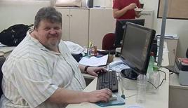 Noviski: cartunista com uma crítica sempre constante e consciente. | Reprodução/Facebook