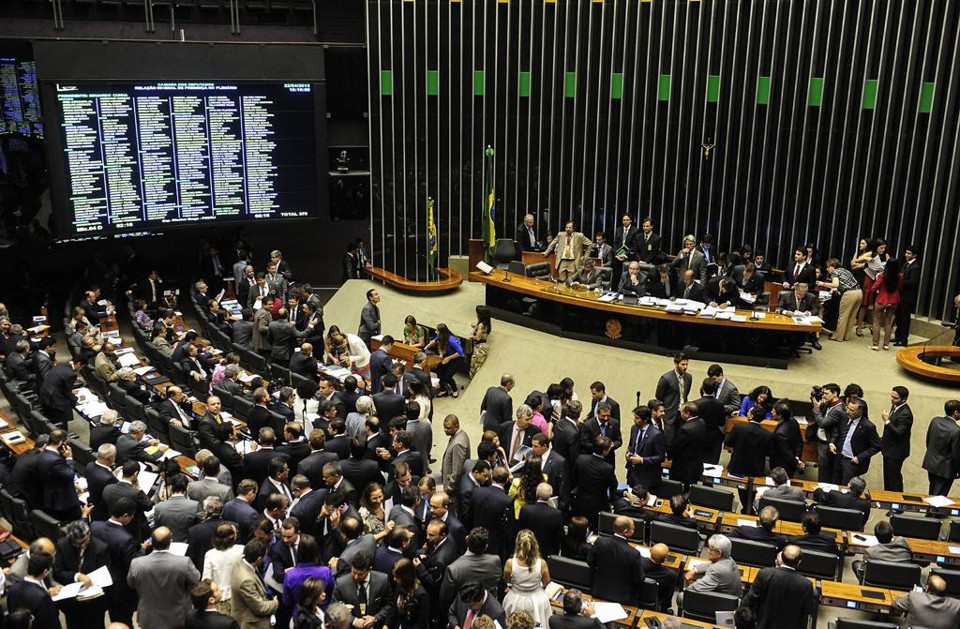 O texto segue agora para o Senado, que deve tentar restringir o alcance da terceirização. Se isso ocorrer, a proposta volta para a Câmara | Gustavo Lima/ Câmara dos Deputados