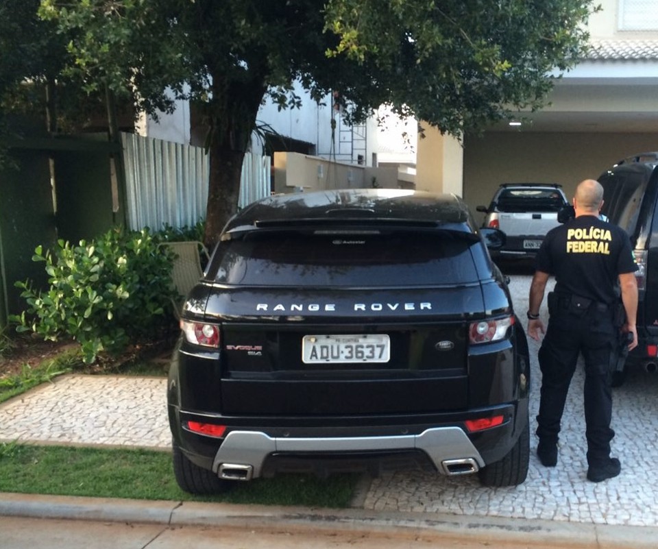 Polícia Federal na casa de Vargas, em Londrina, no dia da prisão do ex-deputado | PF/Divulgação