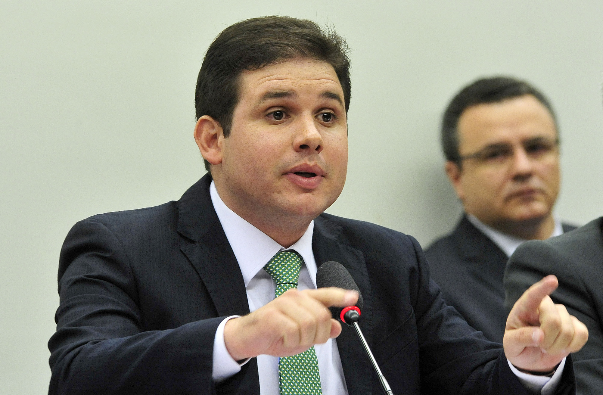 O presidente da CPI, deputado Hugo Motta (PMDB-PB), disse que os membros da comissão vão aproveitar a viagem a Curitiba para conversar com o juiz Sérgio Moro | LUIS MACEDO/Agência Câmara