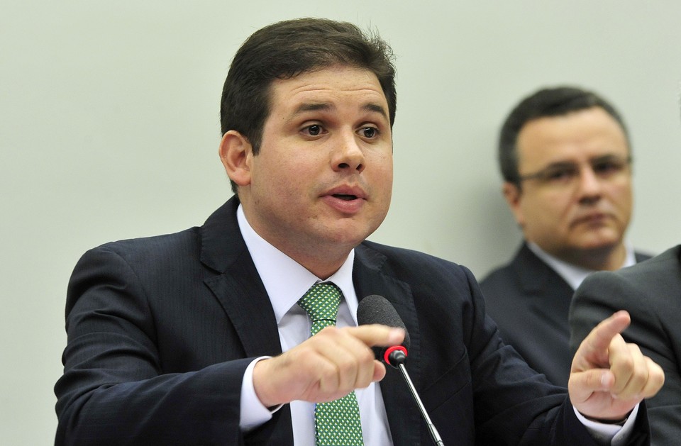 O presidente da CPI, deputado Hugo Motta (PMDB-PB), disse que os membros da comissão vão aproveitar a viagem a Curitiba para conversar com o juiz Sérgio Moro | LUIS MACEDO/Agência Câmara