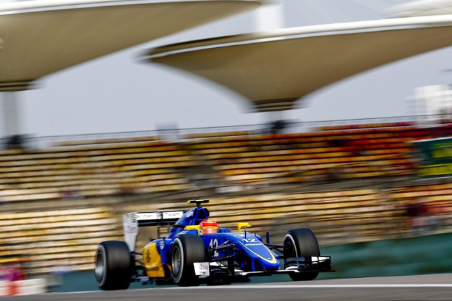 Felipe Nasr, da Sauber, foi o melhor brasileiro nos treinos livres. Começou o dia em quinto e terminou os trabalhos de pista com o oitavo melhor tempo. | Diego Azubel/EFE