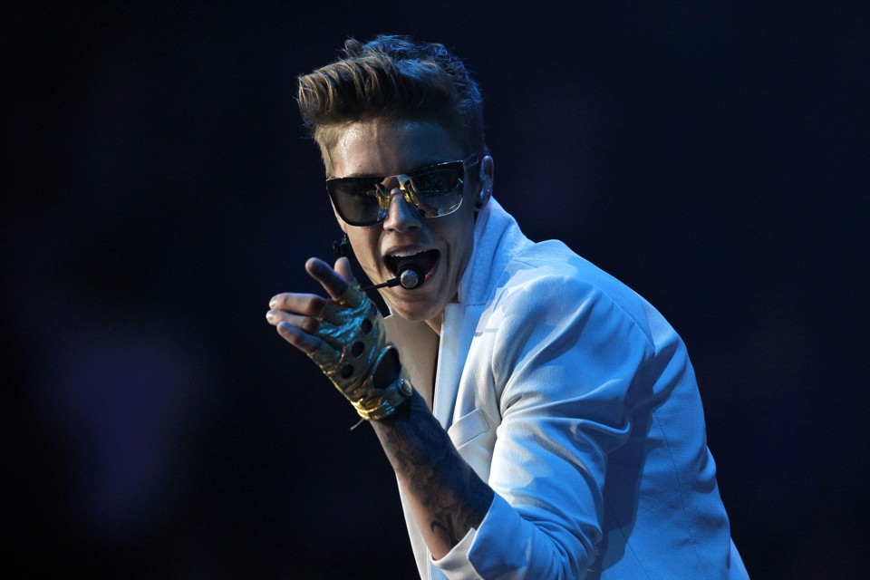 Justiça argentina pede a prisão de Justin Bieber Justin Bieber é acusado de agredir fotógrafo em Buenos Aires | Mario Anzuoni/Reuters