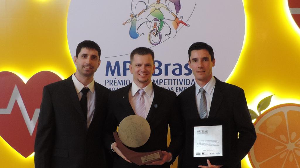 De desenvolvedores a empresários: os três sócios-fundadores da Junsoft, Enivaldo Ghedin Júnior, Edilson Backes e Joacir de Carli. | /Divulgação