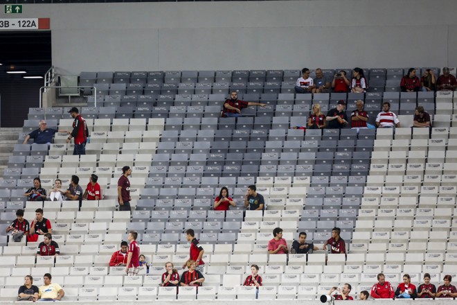 A Arena da Baixada vazia recebeu um dos jogos mais melancólicos da sua história. | Brunno Covello/Gazeta do Povo