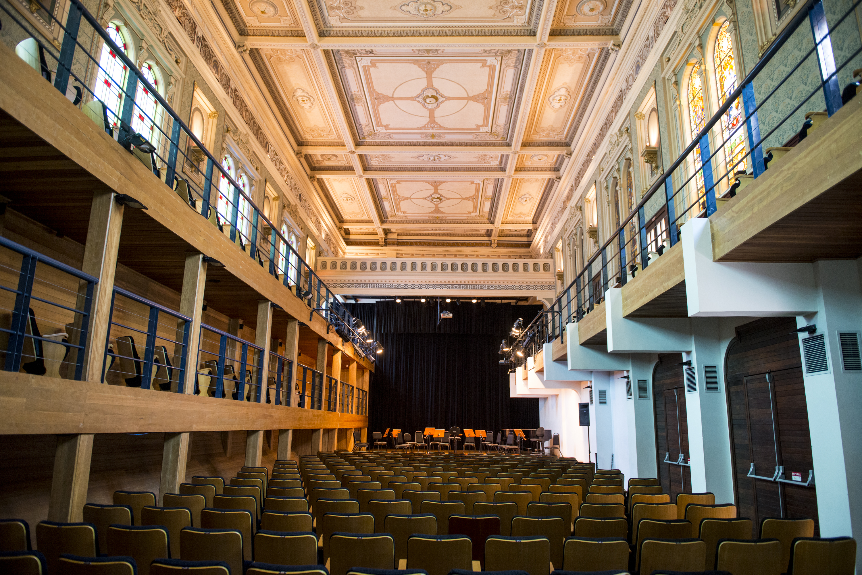 Capela Santa Maria recebe espetáculo multimídia que remonta apresentação de música antiga. | Henry Milleo/Gazeta do Povo