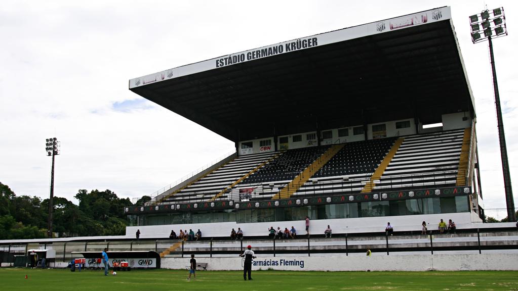 Estádio Germano Krüger tem capacidade para 8.997 pessoas. Serão disponibilizados mil ingressos para a torcida do Coritiba. | Josué Teixeira/Gazeta do Povo