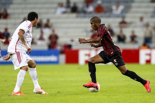 Eduardo foi substituído ainda durante o primeiro tempo. | Brunno Covello/Gazeta do Povo