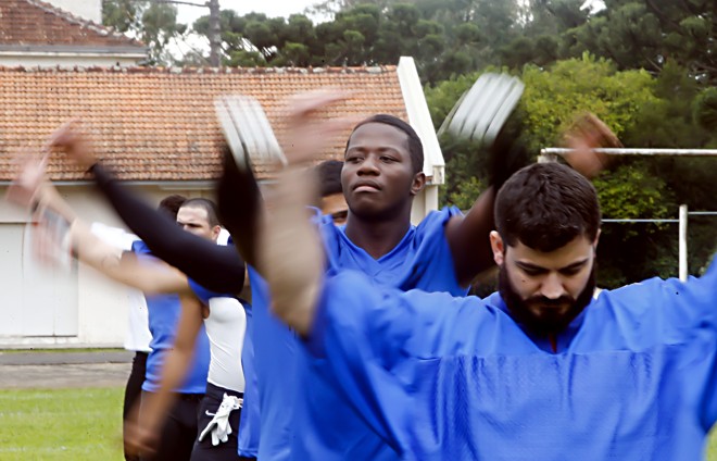 Seleção Brasileira de Futebol Americano fazendo um treinamento intensivo no feriado de Tiradentes na Unicentro em Irati, interior do Paraná. Seleção se prepara para a primeira participação do Brasil na Copa do Mundo de Futebol Americano. | Albari Rosa/gazeta do povo
