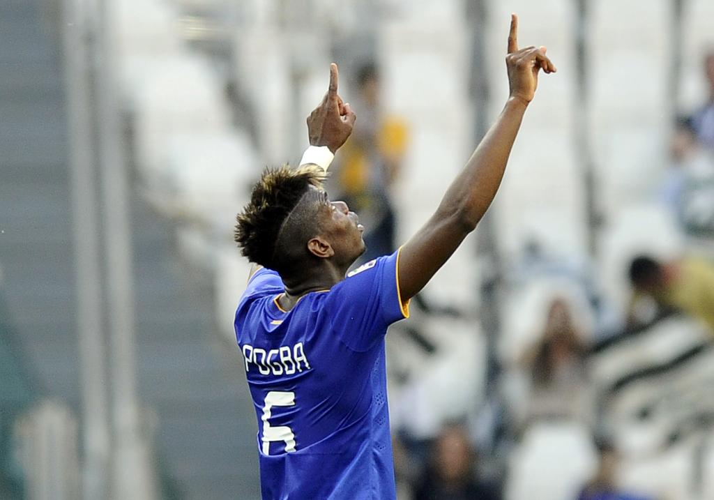Pogba comemora o seu gol contra o Cagliari, pela 35.ª rodada do Campeonato Italiano. | GIORGIO PEROTTINO/REUTERS