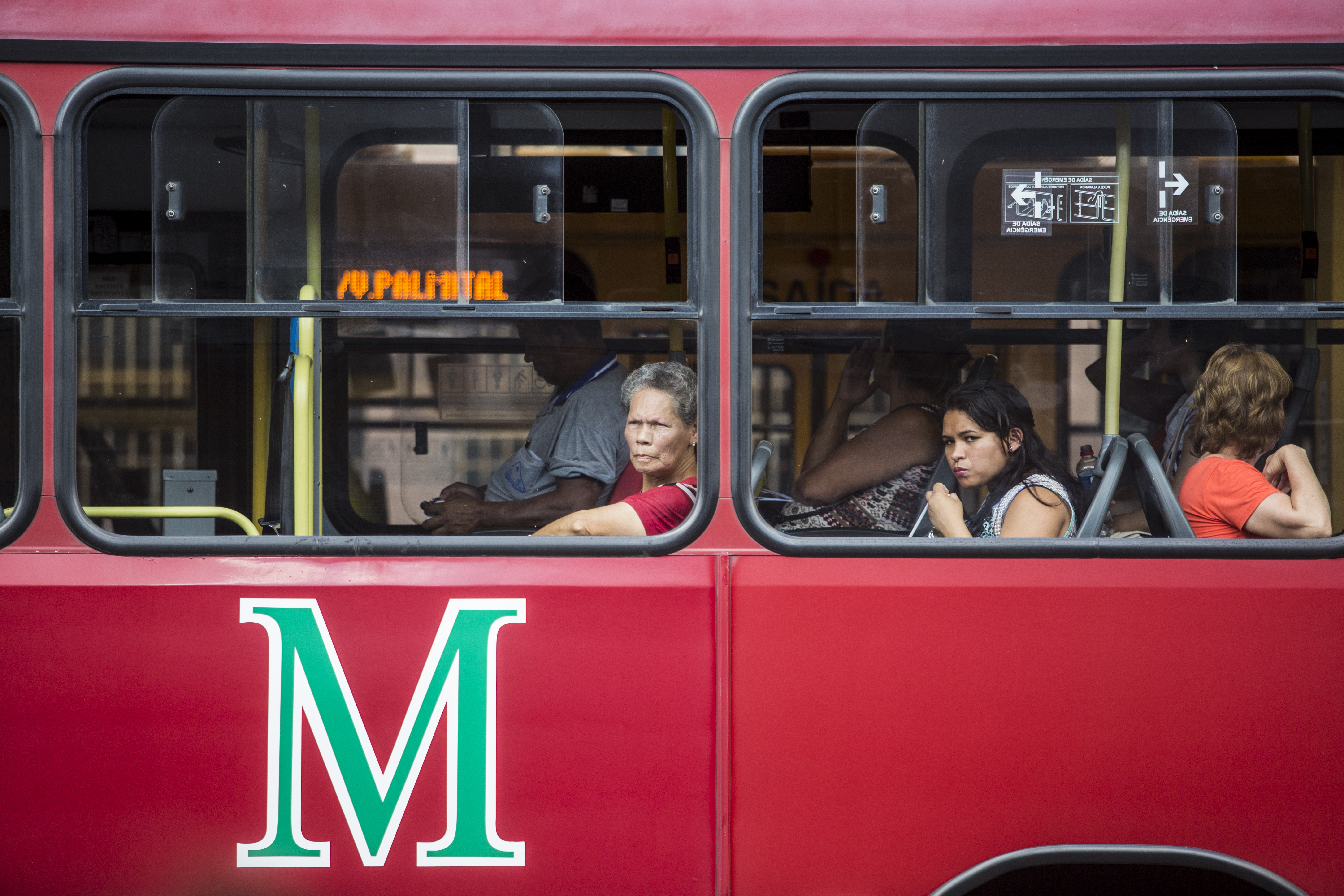 Tribunal determinou ainda revisão no cálculo do preço mínimo de combustível e no percentual de consumo de óleo diesel. | Brunno Covello/Gazeta do Povo