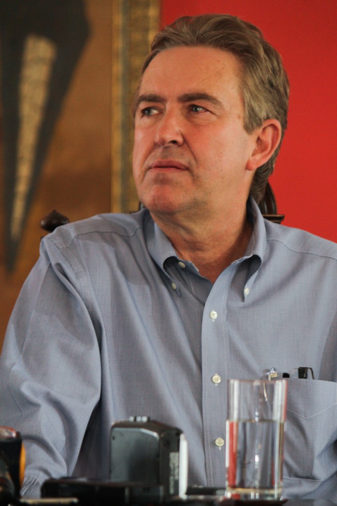 “O saldo do que aconteceu [no confronto entre a Polícia Militar e os professores] é ruim para todo mundo, inclusive para o governador. Mas ninguém saiu bem dessa história.” Luciano Ducci (PSB),   ex-prefeito e deputado federal. | 