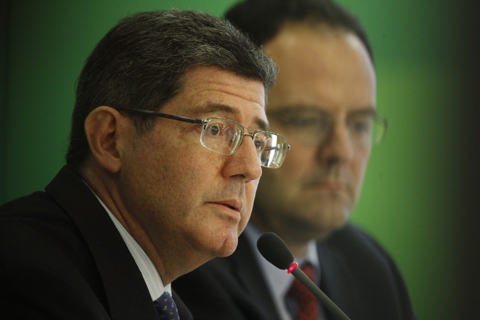 Enquanto Joaquim Levy defende um corte mais radical de despesas, Nelson Barbosa é mais moderado. | Fernando Bizerra Jr./EFE