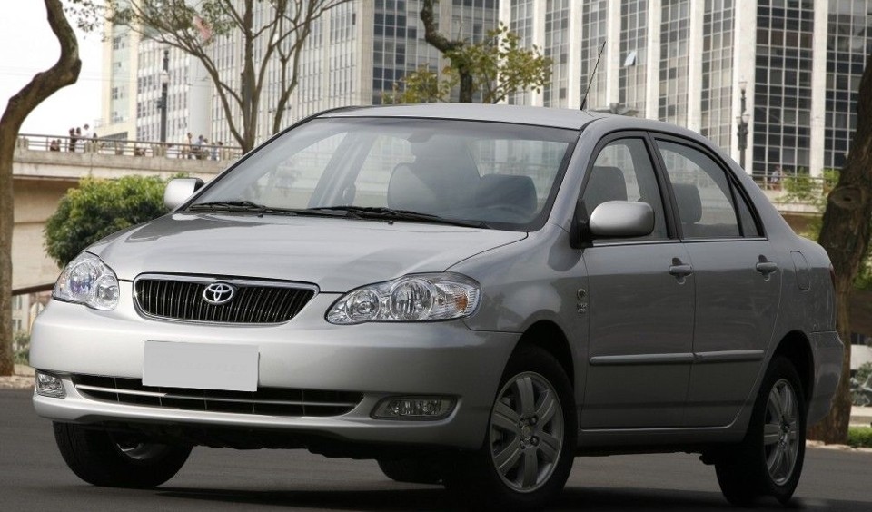 O chamamento envolve a nona geração do modelo, fabricado até 2007. | Divulgação/Toyota