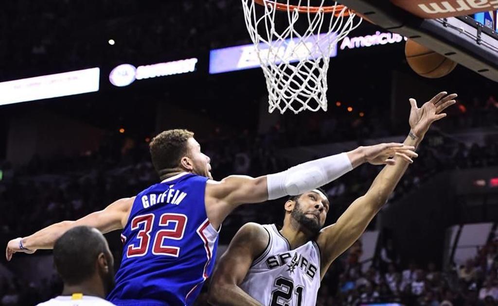 Blake Griffin fez um dos bloqueios mais difíceis da temporada. | /EFE