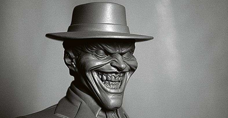 Escultura do Coringa, um dos trabalhos presentes na exposição | Divulgação