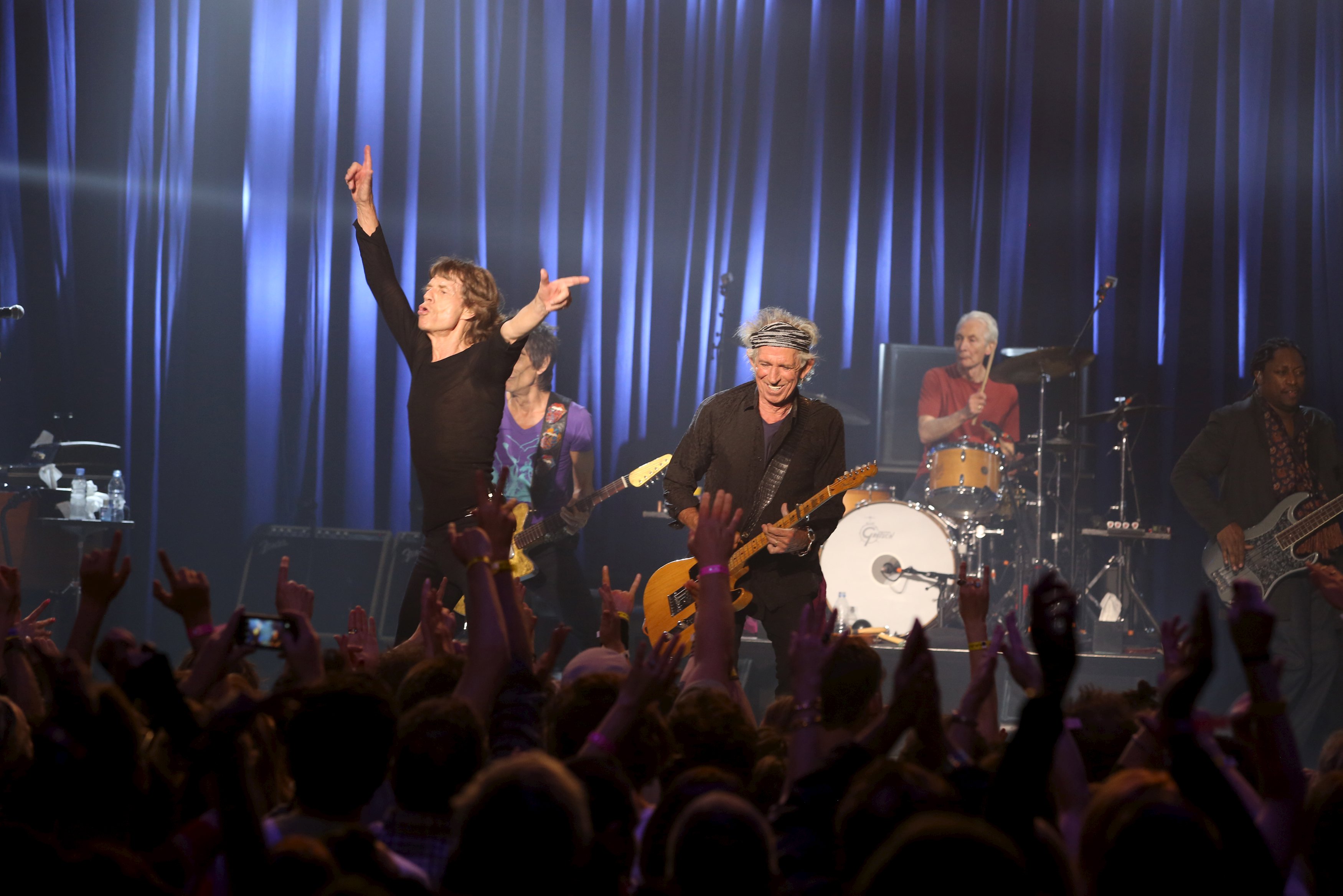 Rolling Stones durante apresentação no Fonda Theatre | Jane Bouquet/Reuters