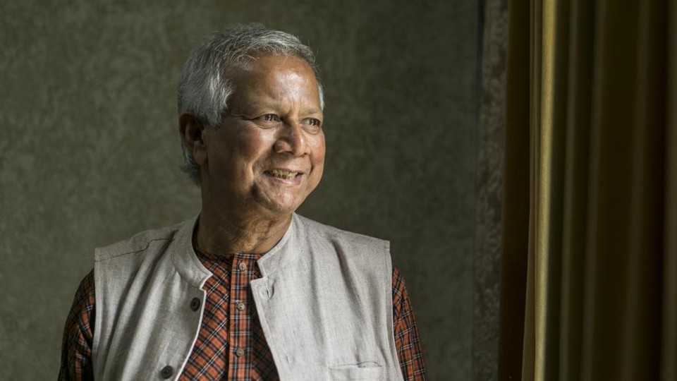 Yunus é responsável por criar o Grameen Bank (Banco do Povo) em meados da década de 1980, que desenvolveu um sistema de microcrédito para emprestar dinheiros aos mais pobres | Marcelo Andrade/Gazeta do Povo