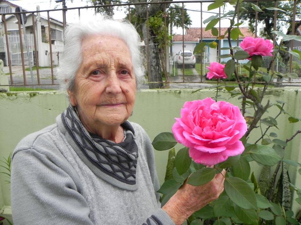 Nildes Maria Pietrobelli Stival: uma história que se confunde com a de Santa Felicidade Nildes Maria Pietrobelli Stival | Fabiano Ferreira
/Arquivo pessoal