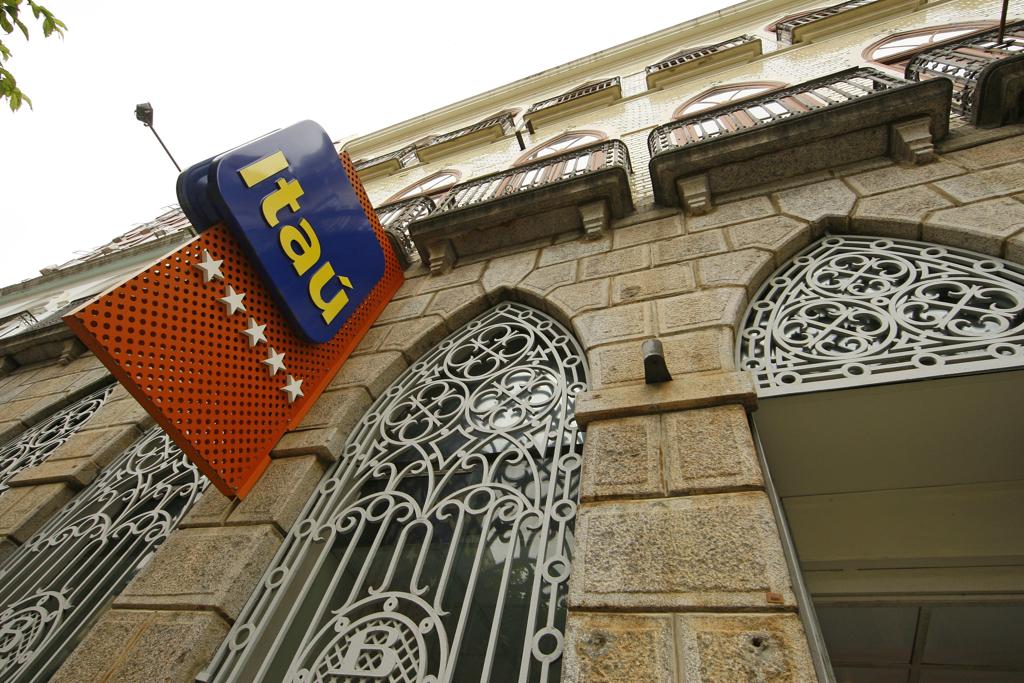 Banco é acusado de não cumprir um tipo de sistema de registro de ponto eletrônico mais seguro contra fraudes | Antonio More /
Gazeta do Povo