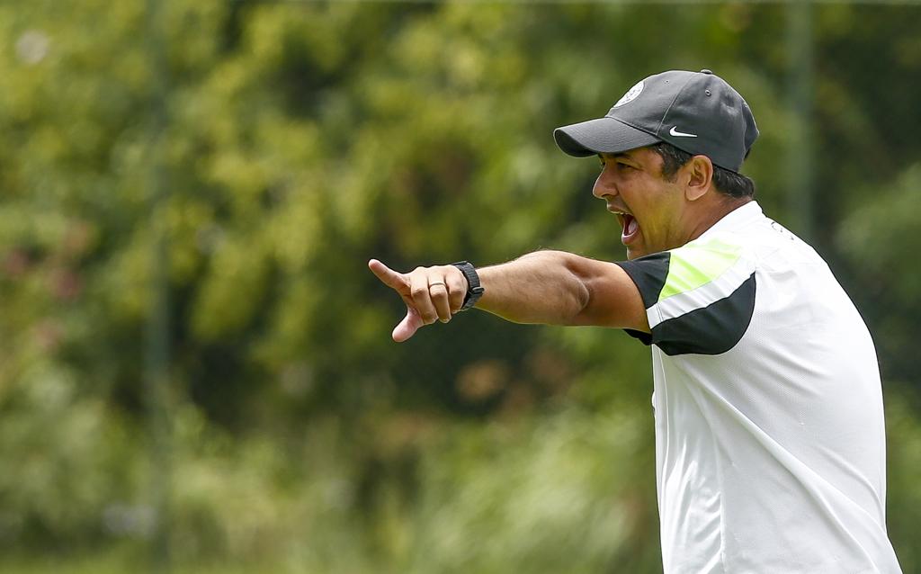 Marquinhos Santos mantém prestígio com a diretoria do Coritiba mesmo depois de perda de título estadual e derrota na Copa do Brasil. | Hugo Harada/Gazeta do Povo