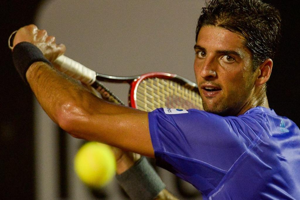 O brasileiro Thomaz Bellucci subiu oito posições no ranking mundial às vésperas do torneio de Roland Garros. | Facebook/Reprodução