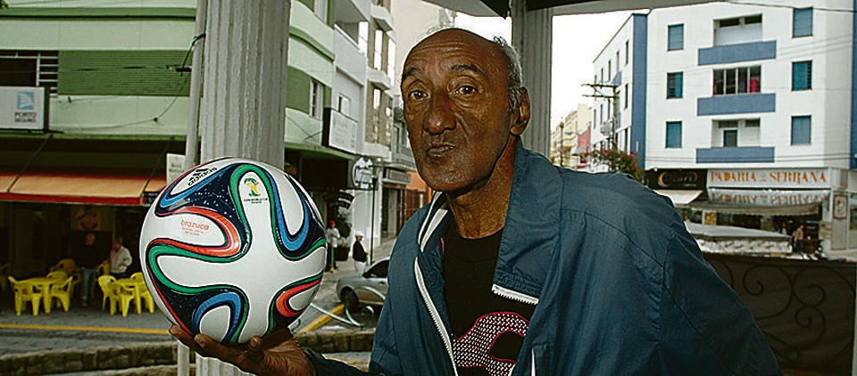 Aos 70 anos, Zé Roberto vive na pacata  Serra Negra, onde se recupera de um AVC. | Carlos Alberto Vaentino/O Serrano