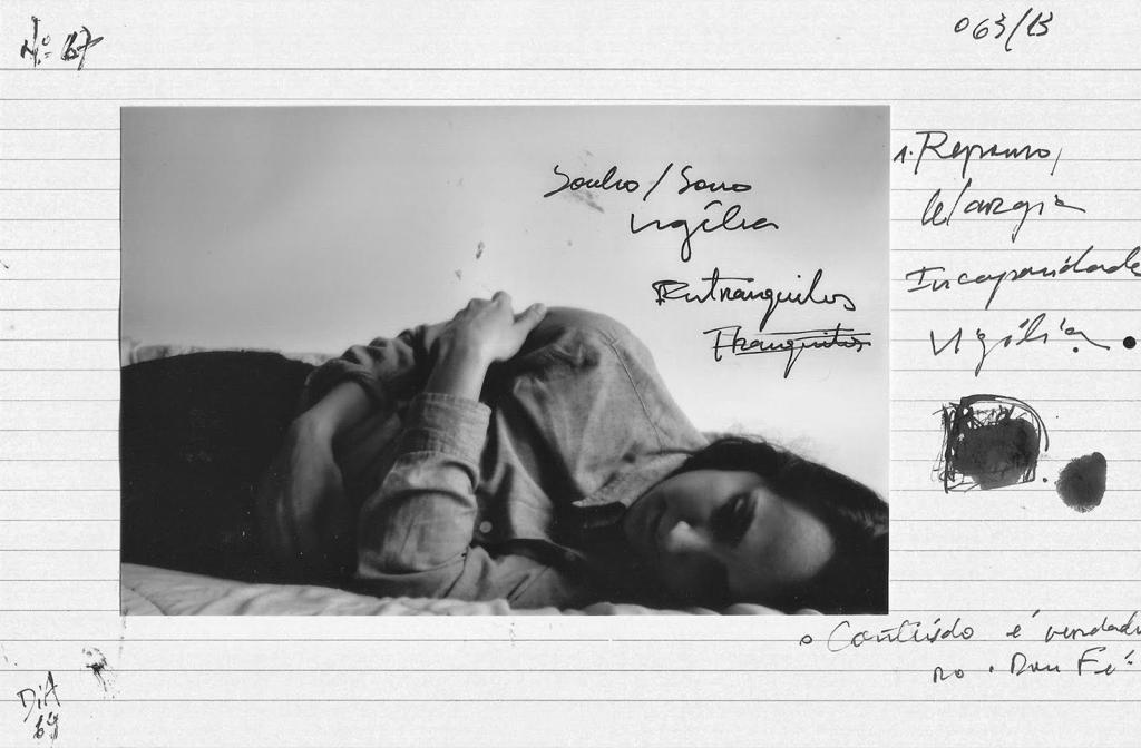 Um dos autorretratos da artista: trabalho foi construído ao longo de um ano. | Maria Lima/Divulgação