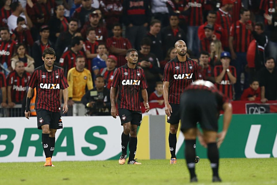 Atlético vai disputar a Sul-Americana em 2015. | Felipe Rosa/TRIBUNA DO PARANA