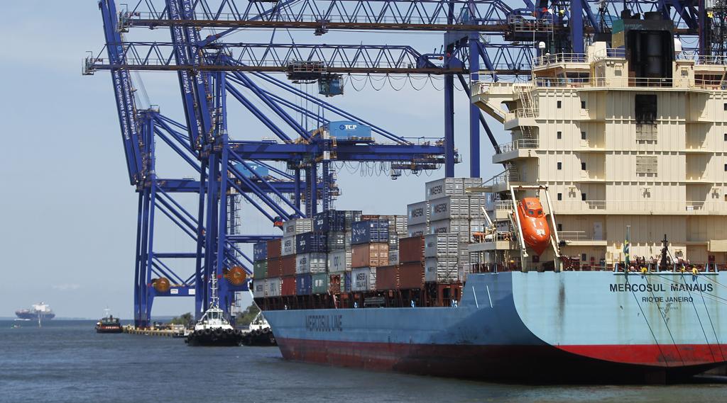 Expectativa é que concessão do Canal da Galheta, em Paranaguá, ocorra após término do serviço de dragagem do canal. | Jonathan Campos/Gazeta do Povo