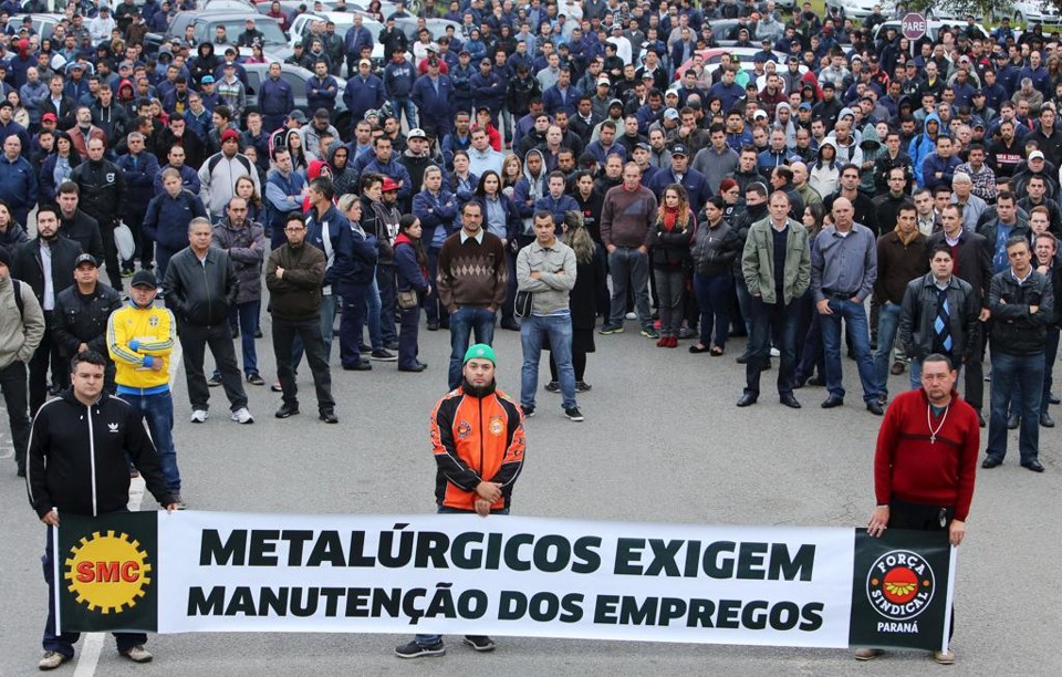 Metalúrgicos querem compromisso da Volvo de que não haverá demissões. | Rodolfo Buhrer/Reuters