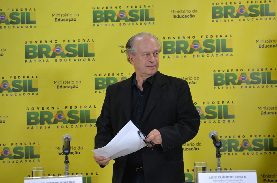 O ministro da Educação, Renato Janine, durante divulgação de balanço dos contratos do Fies no país | Wilson Dias/ABr