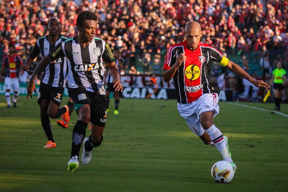 Capitão da equipe, Marcelo Costa é também o principal jogador do JEC. | Thiago Pedro/Folhapress