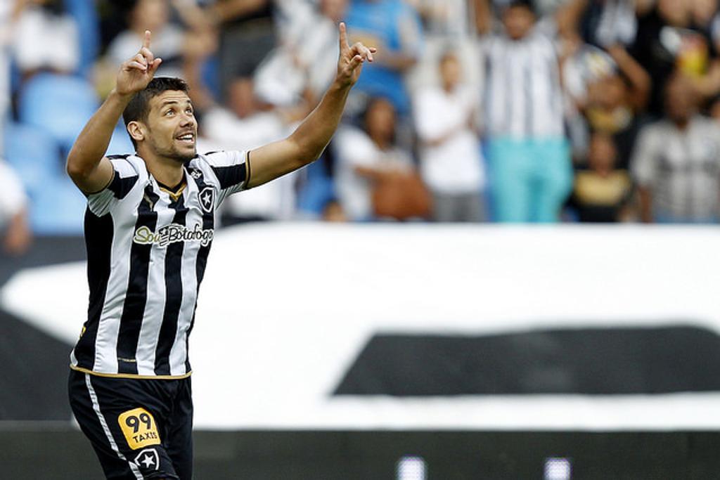 Diego Giaretta abriu o placar aos seis minutos para o Botafogo. | Vitor Silva/SSPress