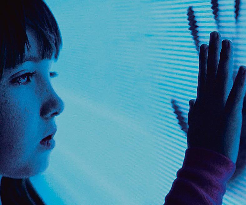 Heather O’Rourke vive a menina que se comunica com espíritos. | Divulgação