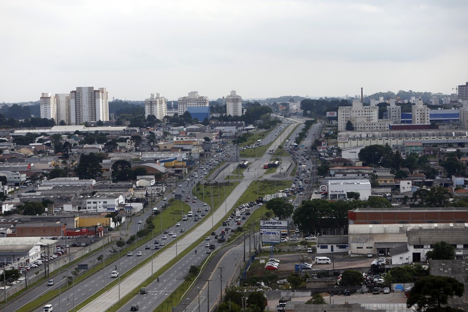 Inaugurada em 2008, Linha Verde ainda não está concluída. | Albari Rosa/Gazeta do Povo
