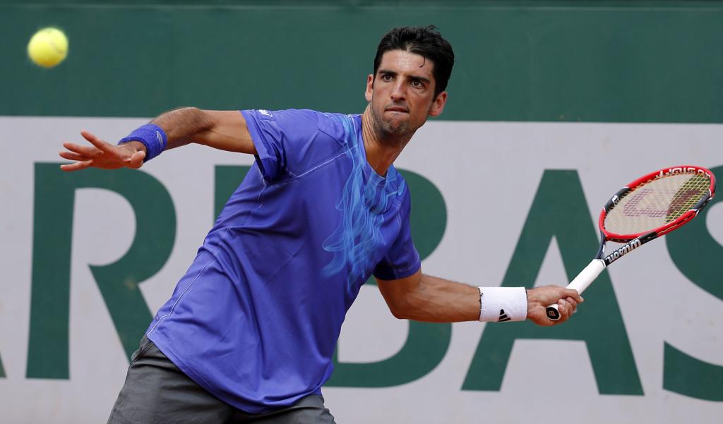 Thomaz Bellucci precisou de apenas 90 minutos para avançar à segunda rodada em Paris. | ETIENNE LAURENT/EFE
