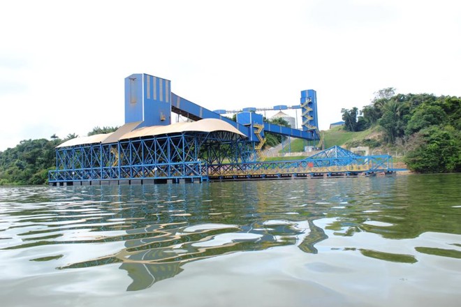 Terminal de Miritituba (AM) usa o Rio Tapajós como canal de embarque para os portos de Santarém e Belém (PA). | 