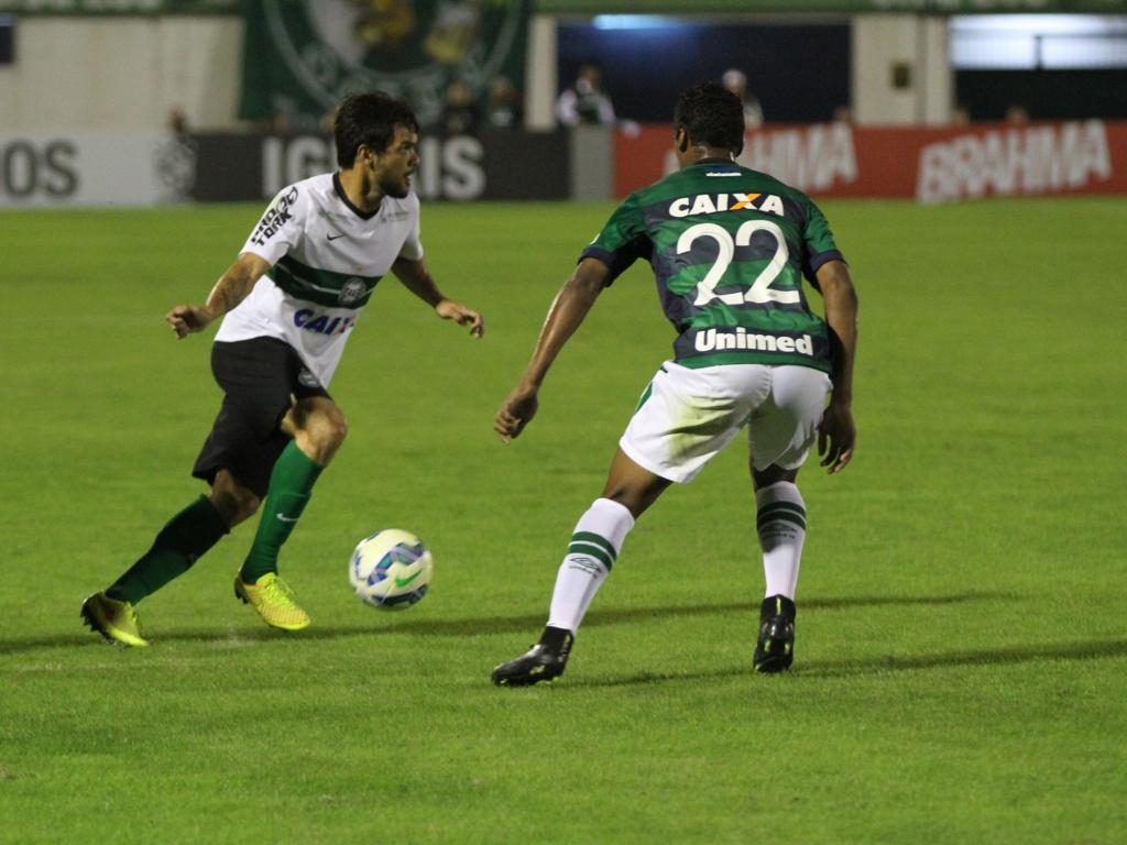 Coritiba começou bem, com domínio de campo, mas abriu espaço e cedeu a virada à Chapecoense | Divulgação