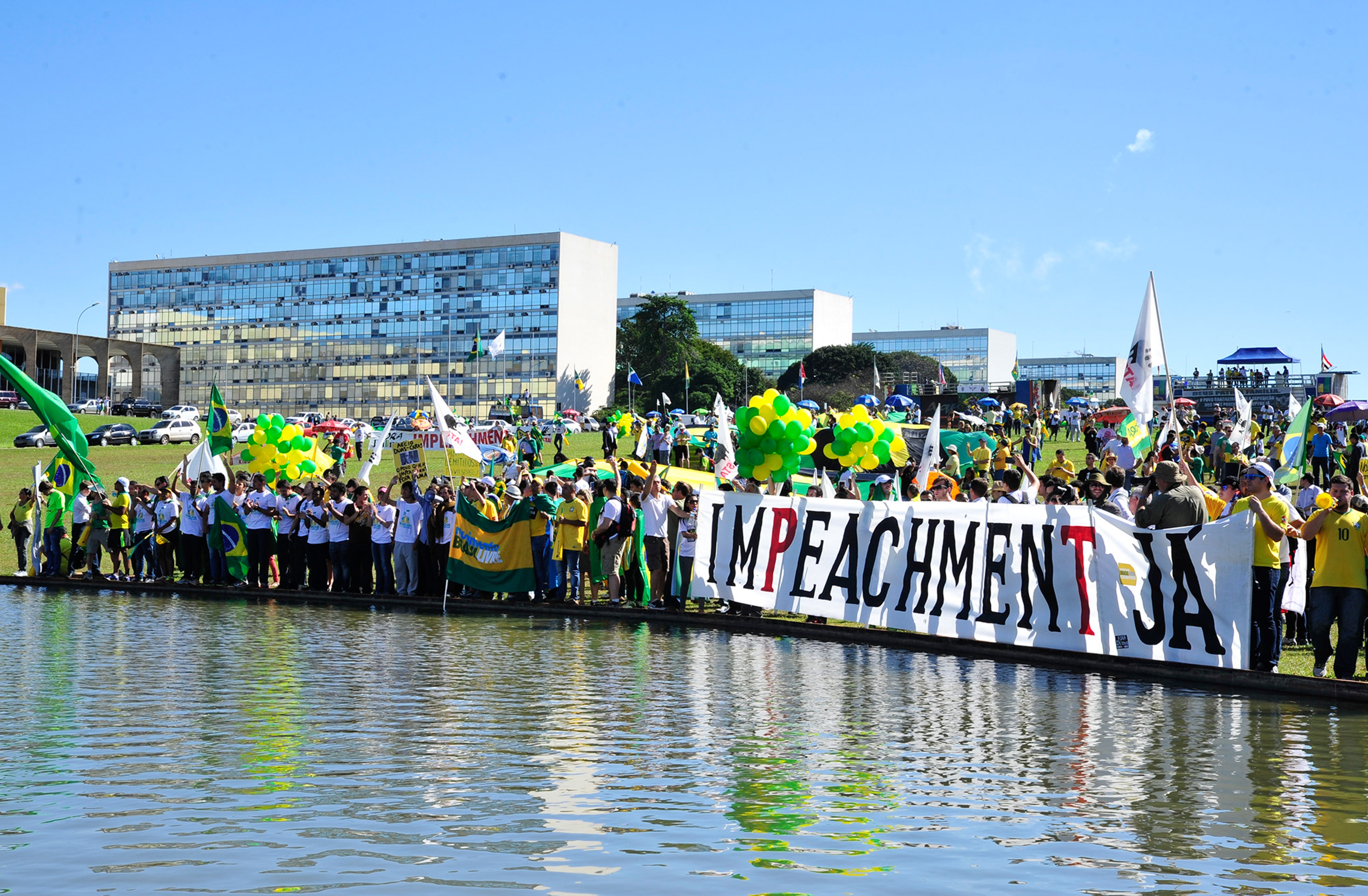 Ativistas do MBL iniciaram a marcha em São Paulo no dia 24 de abril e chegaram na capital federal na segunda-feira. | GUSTAVO LIMA/Agência Câmara