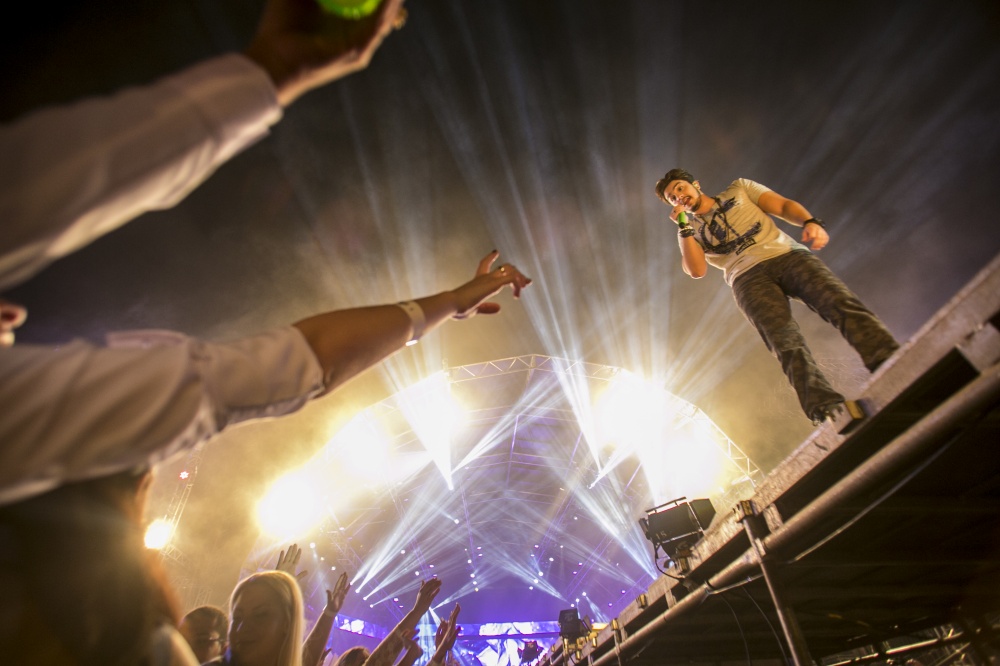 Uma das principais atrações da feira agropecuária, show de Luan Santana ficou para domingo à noite. | Foto: Marcelo Andrade/gazeta Do Povo