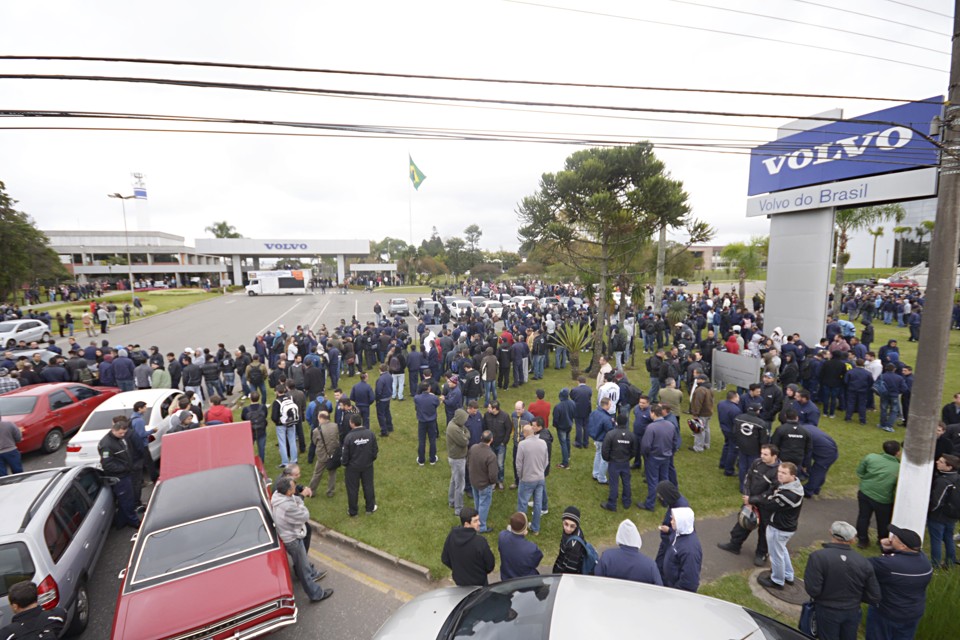 Funcionários decidiram entrar em greve na manhã desta sexta-feira | Suelen Lima/Simec