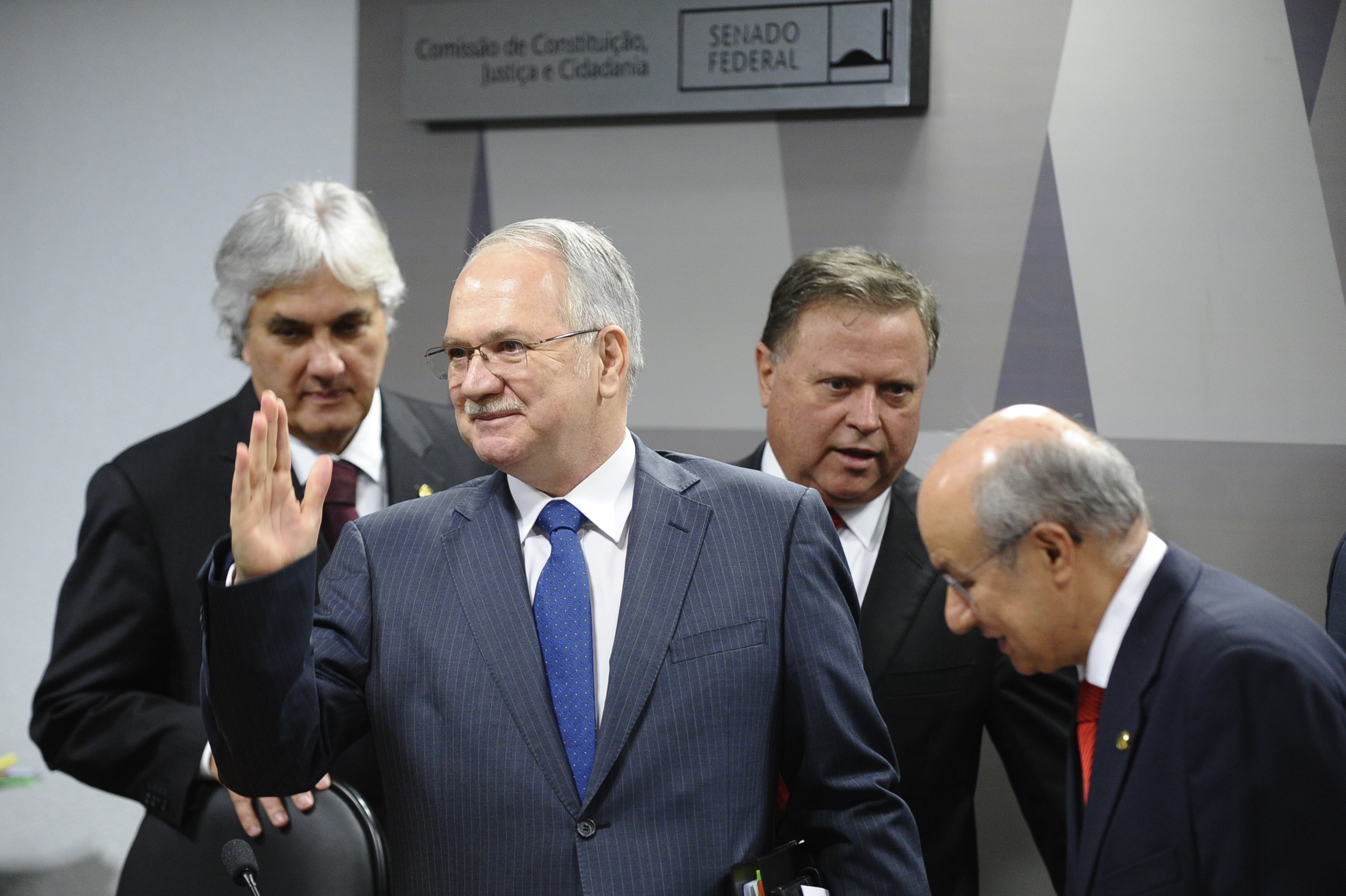Ao longo da carreira, Fachin recebeu 20 premiações ou títulos honorários. É autor de 145 artigos especializados e de 42 livros publicados ou organizados em edições. | Marcelo Oliveira/Agência Senado