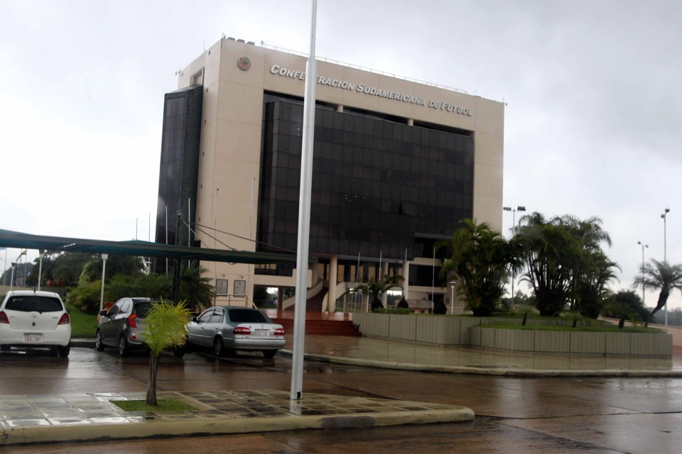 Sede da Conmebol em Assunção é proibido pela lei paraguaia de alvos de busca e apreensão da polícia | Andrés Cristaldo/EFE