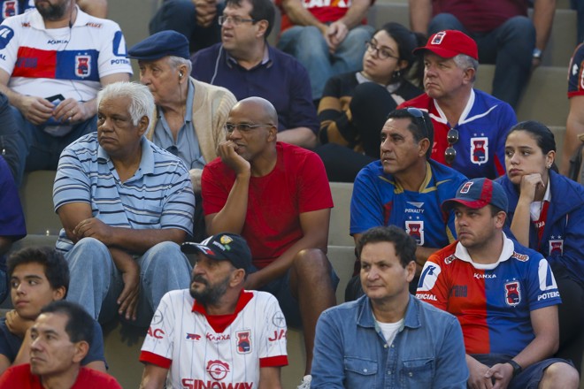 Paranistas não perdem a atenção no confronto válido pela terceira rodada da Série B. | Henry Milleo/Gazeta do Povo