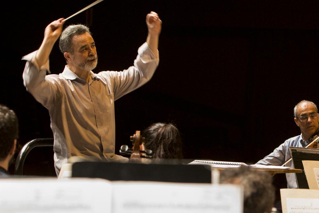Regente convidado (foto) mora na Polônia há 30 anos. | Henry Milléo/Gazeta do Povo
