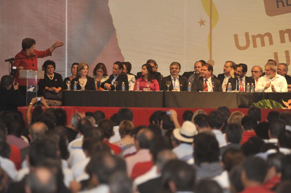 Dilma discursa no 4.° Congresso do PT, em2011. | José Cruz / ABr