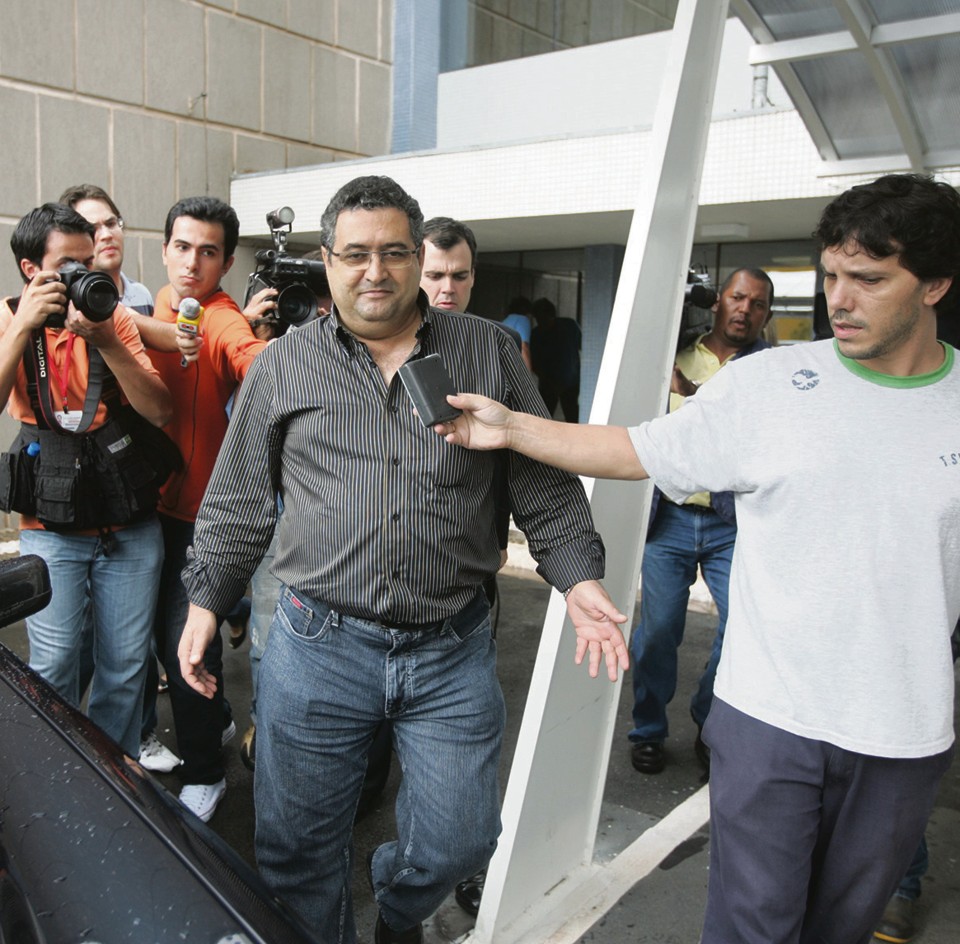 Janene (centro): presidente da CPI diz ter recebido informações de que ele estaria na América Central. | Roberto Custódio/Jornal de Londrina