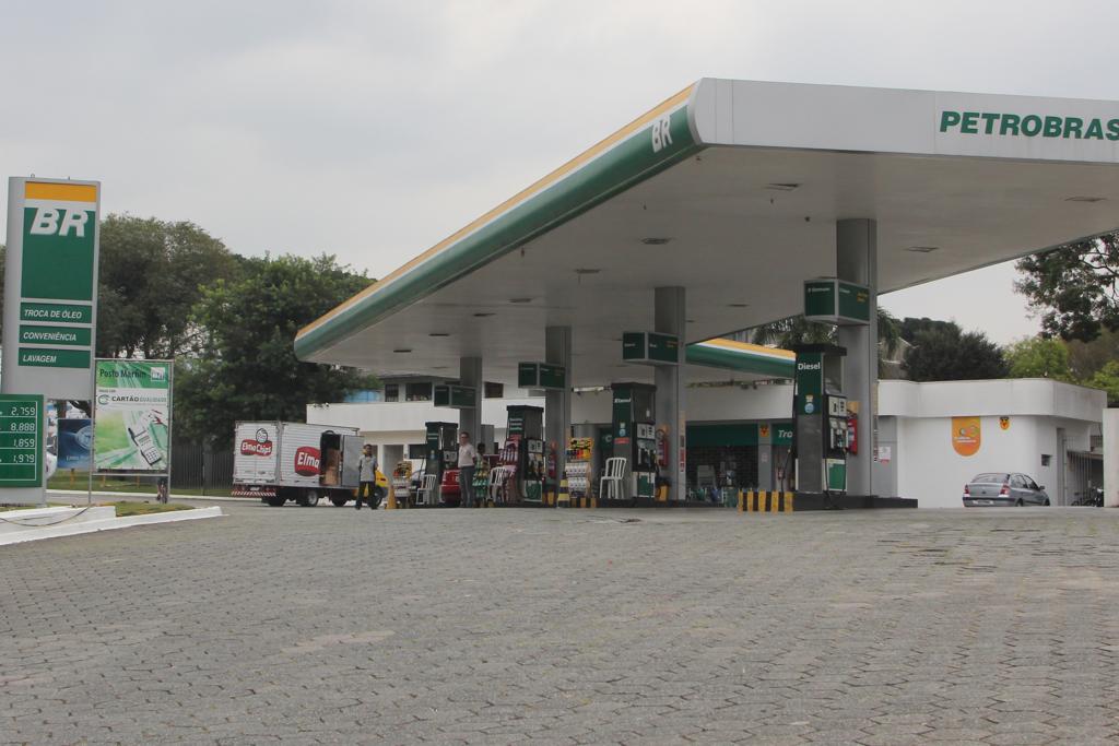 Petrobras anunciou que vai vender ativos, mas nega que postos estejam na lista. | Walter Alves/ Gazeta do Povo