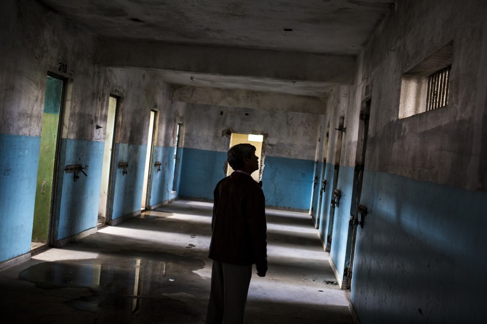 Bode expiatório enquadrado por vandalismo em Guaratuba, em maio de 1978 Alceu foi mandado pela primeira vez à Penitenciária do Ahú, onde ficou na cela 104 da primeira galeria. | Brunno Covello/Gazeta do Povo